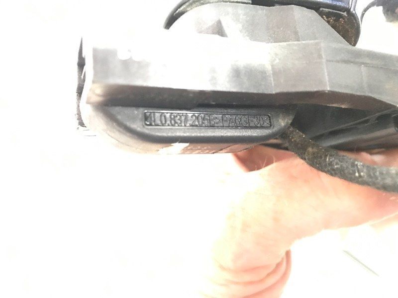 Ручка дверей (keyless) зовнішня 4L0837205B Audi Q7