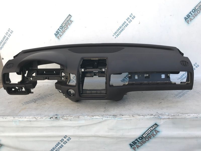 Торпедо з подушкою безпеки 7P1857003GHA3 Volkswagen Touareg