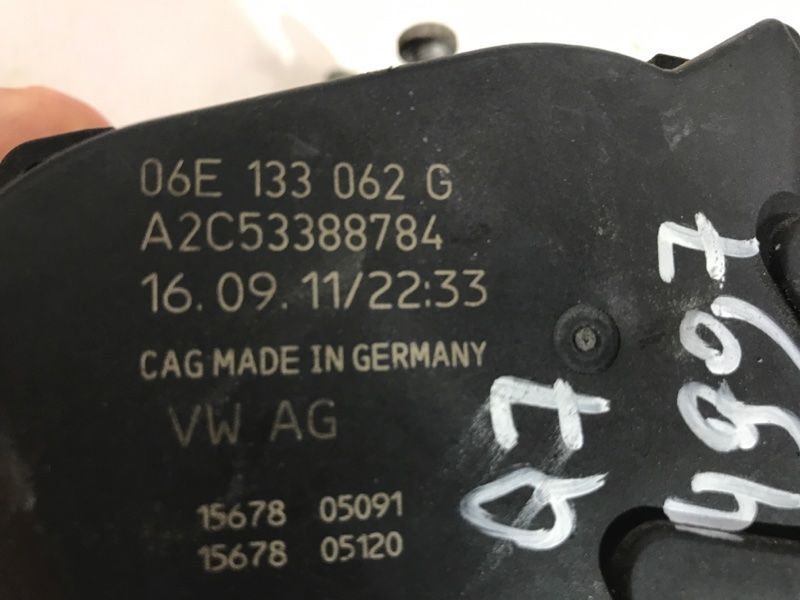 Дросельна заслінка 06E133062G Audi Q7