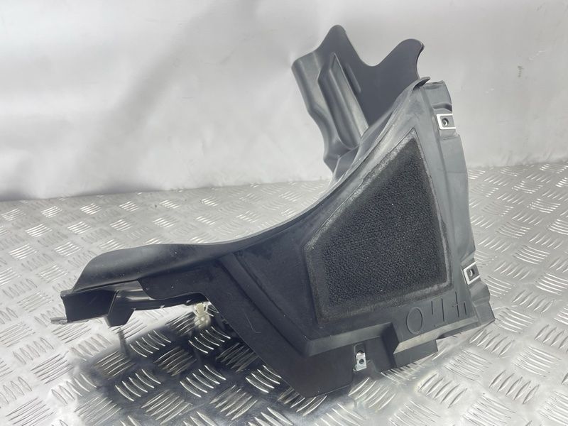 Локер / Спойлер колеса 4G0853887C Audi A6