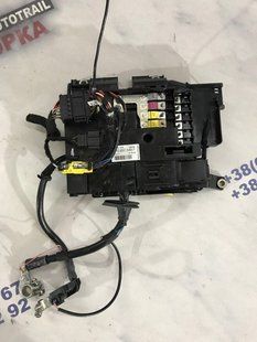 Блок предохранителей 7P0937548F Volkswagen Touareg