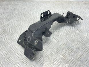 Кронштейн крыла 4G0805463 Audi A6