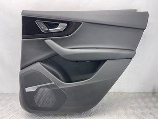 Обшивка дверей Audi Q7