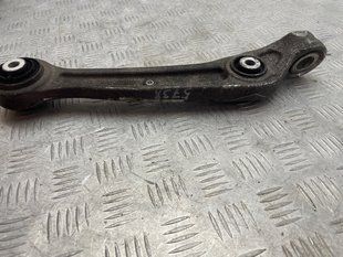 Рычаг передней подвески несущий нижний 4H0407155A Audi A8