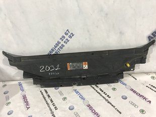 Накладка радиатора DS7316613AF Ford Fusion