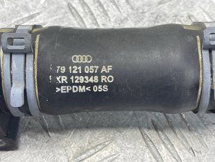 Шланг системы охлаждения 079121057AF Audi A8