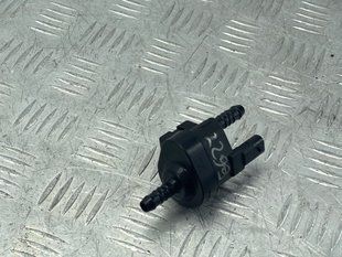 Клапан вентиляції паливного бака 03H906517 Volkswagen Touareg