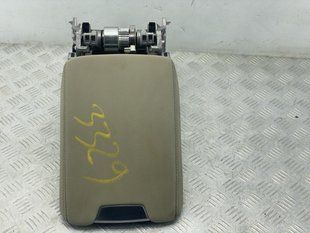 Подлокотник 4K0864283E Audi A6