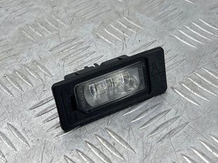 Светодиодная подсветка номерного знака 4G0943021 Audi A6 Audi A3 Sportback e-tron, Audi A3, Audi A4, Audi A4 Allroad, Audi A5, Audi A6, Audi A7, Audi Q3, Audi Q5, Audi Q7, Audi RS5, Audi RS7, Audi S3, Audi S4, Audi S5, Audi S6, Audi S7, Audi SQ5, Audi TT, Audi TT RS, Audi TTS