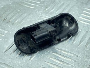 Форсунка омивача лобового скла 4M0955987 Audi Q7