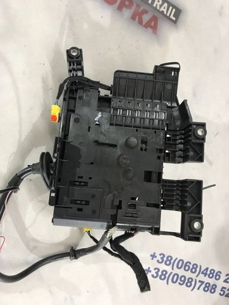 Блок предохранителей 7P0937548F Volkswagen Touareg