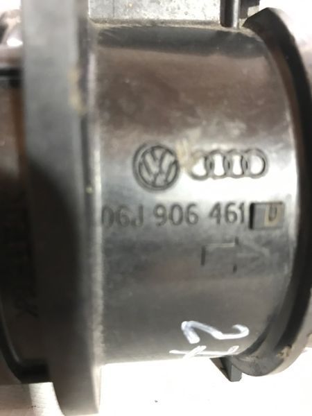 Датчик масового потоку повітря (MAF) 06J906461D Audi A4 Allroad