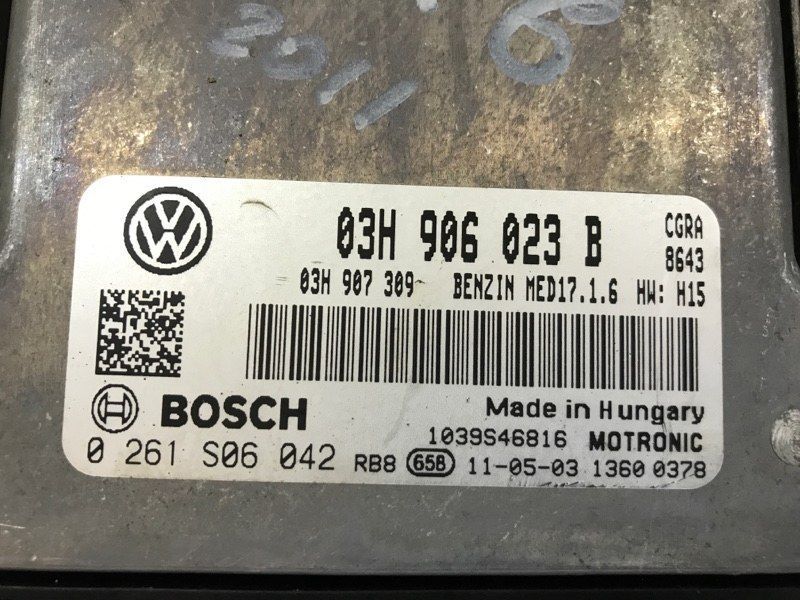 Блок управления двигателем 03H906023B Volkswagen Touareg