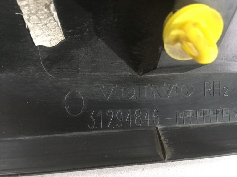Накладка двери 31294846 Volvo XC60