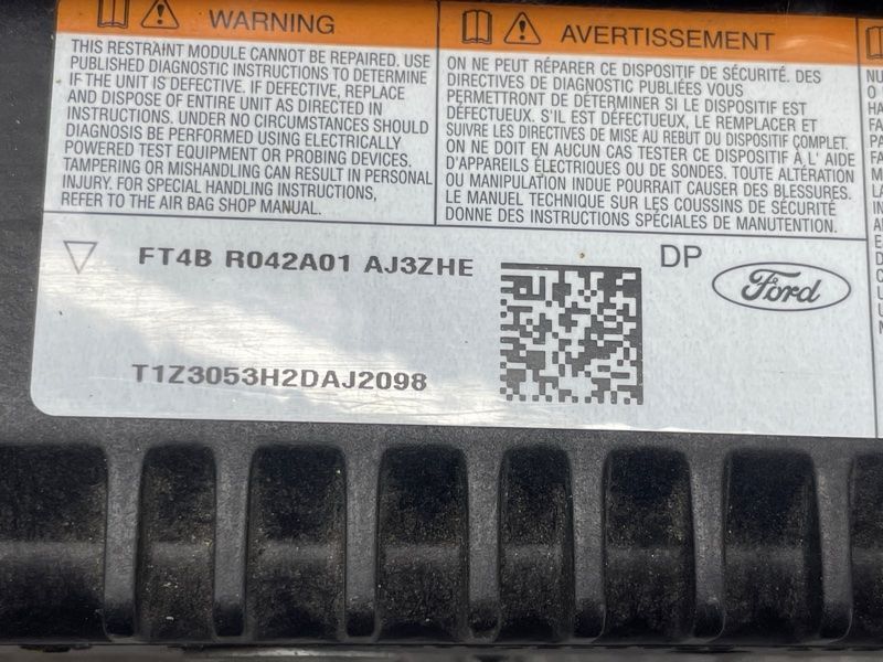 Подушка безопасности водителя в колени Airbag FT4BR042A01AJ3ZHE Ford Edge