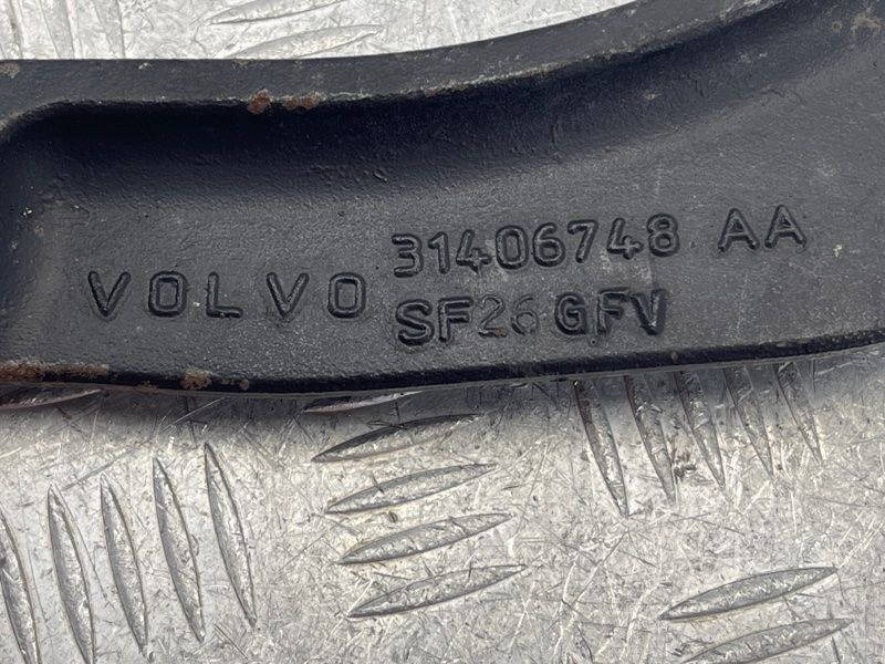 Рычаг Volvo XC60