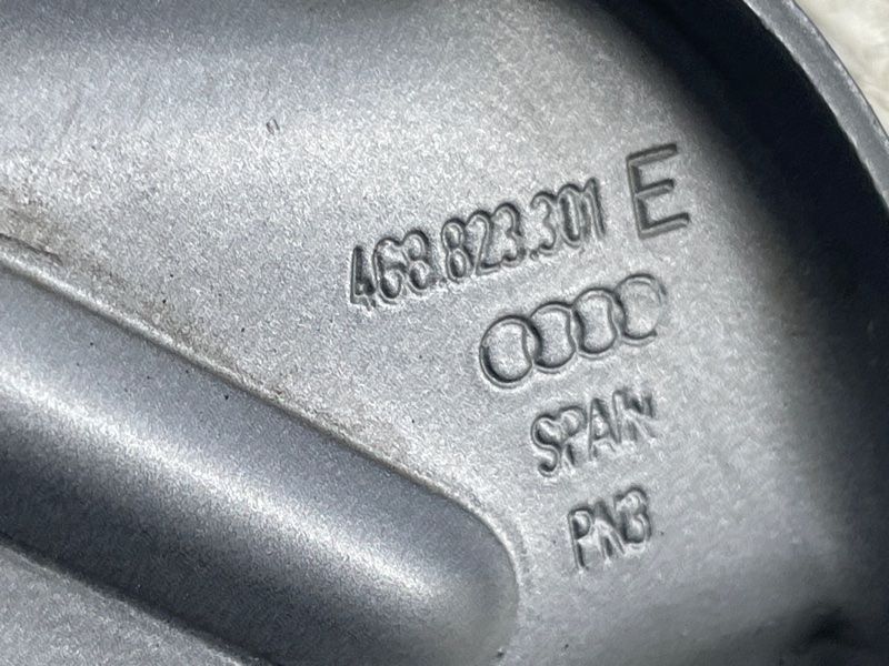 Петля капота 4G8823301E Audi A6