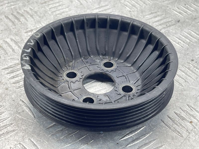 Шкив помпы 31258136 Volvo XC60