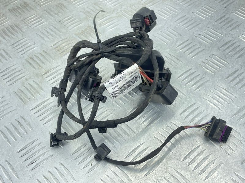 Проводка паливного насоса 4M0971727AA Audi Q7