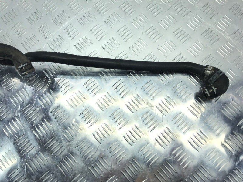 Трубка води 079131605BB Audi S6