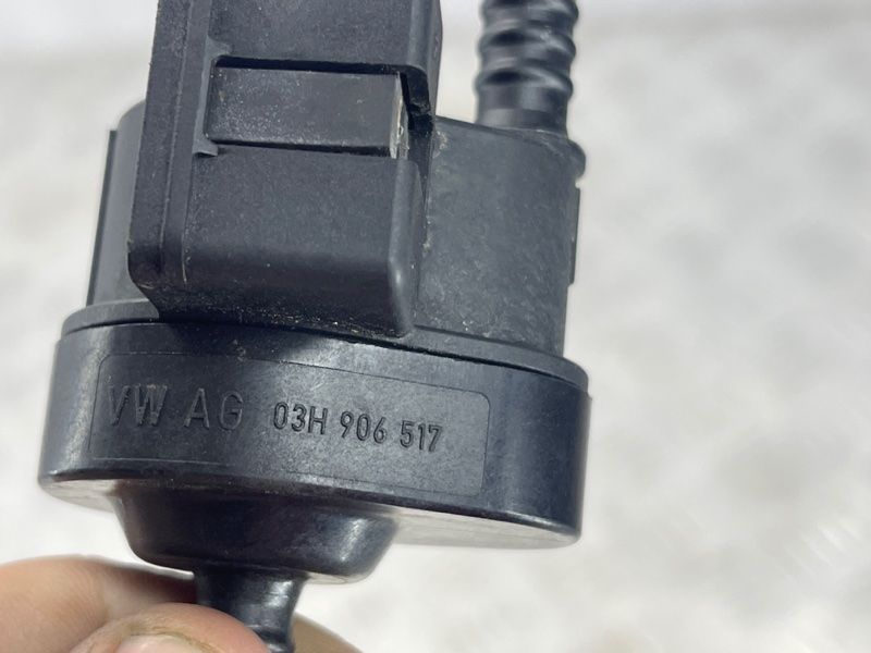 Клапан вентиляції паливного бака 03H906517 Volkswagen Touareg