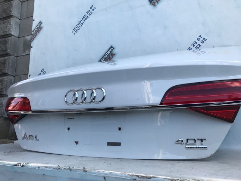 Кришка багажника 4H0827023L Audi A8