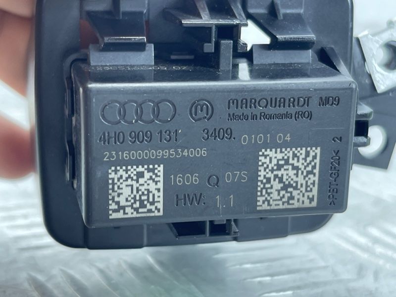 Блок керування іммобілайзера Audi A6