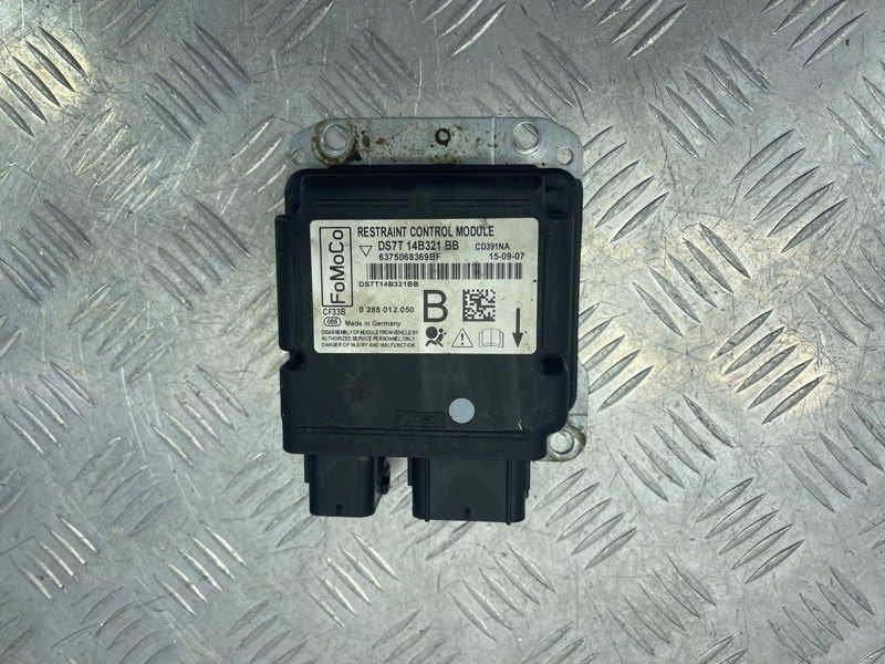 Блок управления подушками безопасности / SRS DS7T14B321BB Ford Fusion