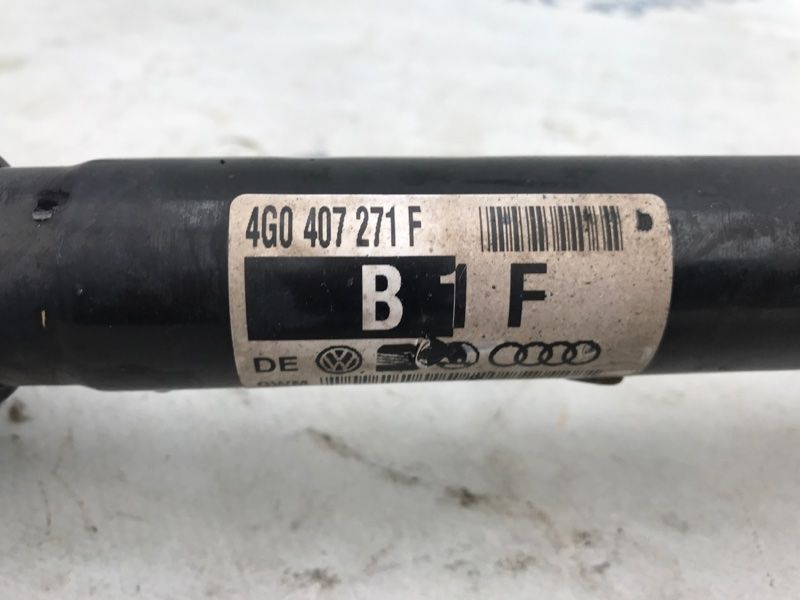 Привідний вал передній 4G0407271F Audi S8 Audi A6, Audi A7, Audi A8, Audi Q5, Audi RS7, Audi S6, Audi S7, Audi S8, Audi SQ5