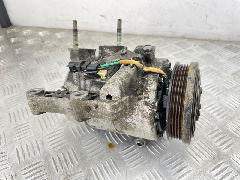 Компрессор кондиционера LX6119D629TC Ford Escape
