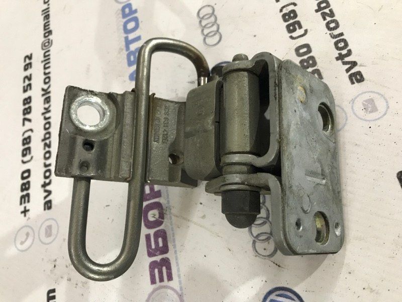Петля двери нижняя 3C8831412B Volkswagen CC