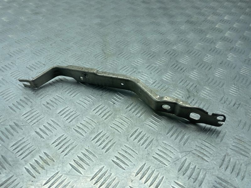Распорка крыла левая 4G8807591C Audi A7 Audi A7, Audi RS7, Audi S7