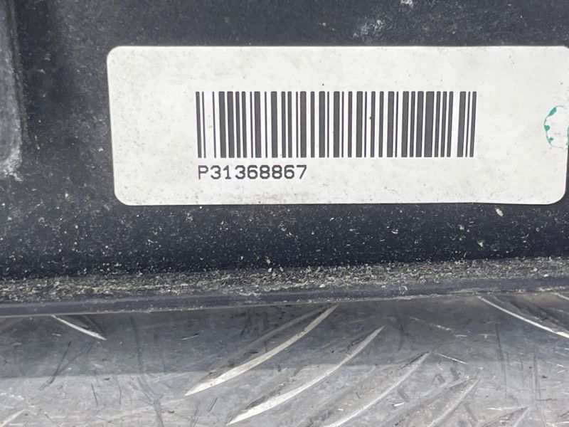 Дифузор радіатора в зборі 31368867 Volvo XC60