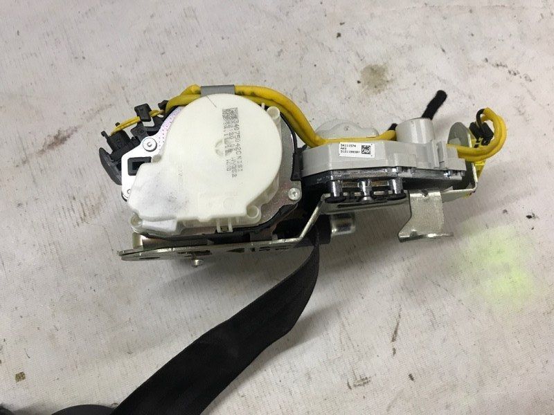 Ремінь безпеки 4G8857706GV04 Audi A7