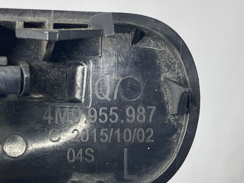 Форсунка омивача лобового скла 4M0955987 Audi Q7