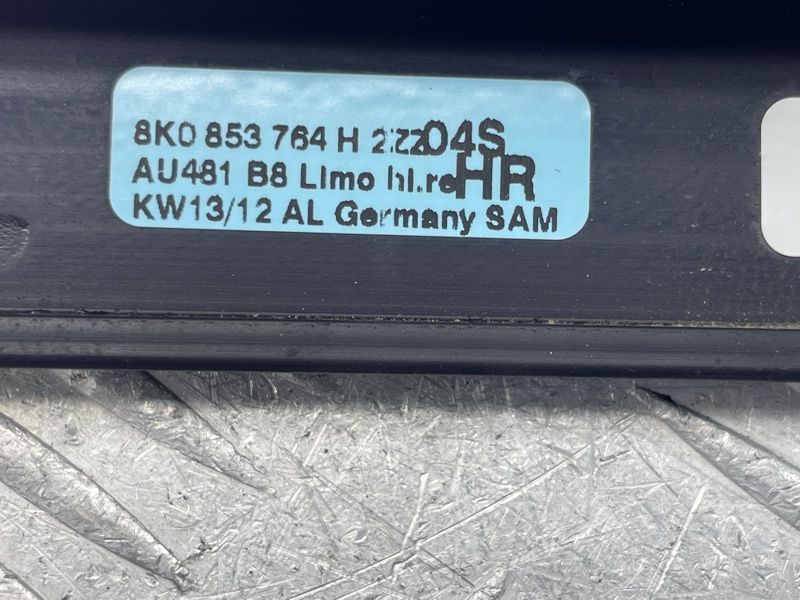 Молдинг / ущільнювач пазу скла (хром) 8K0853764H2ZZ Audi A4 Allroad