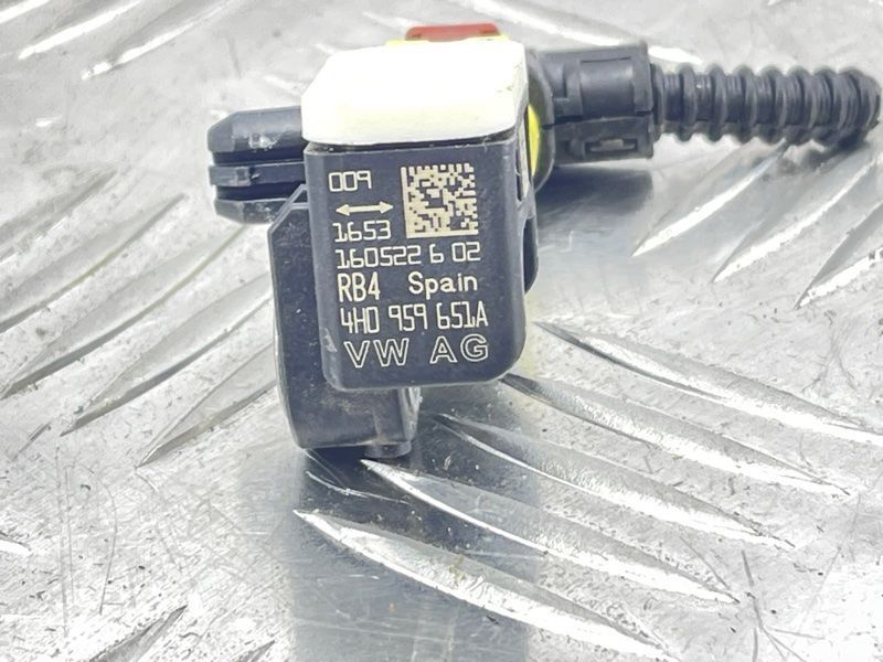 Датчик удара передний 4H0959651A Audi A6 Audi A6, Audi A7, Audi A8, Audi RS7, Audi S6, Audi S7, Audi S8