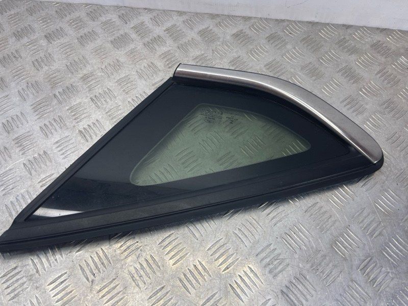 Стекло боковое заднее DS7Z5429710A Ford Fusion