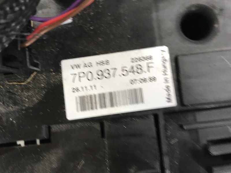 Блок предохранителей 7P0937548F Volkswagen Touareg