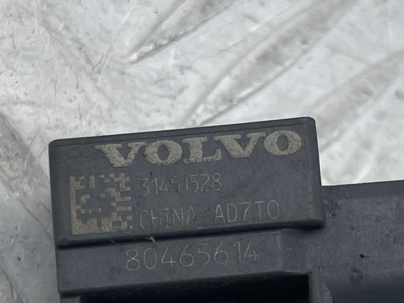 Датчик удару Volvo XC60