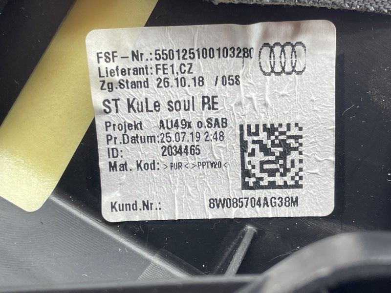 Бічна підтримка спинки сидіння 8W0885704AG38M Audi A4