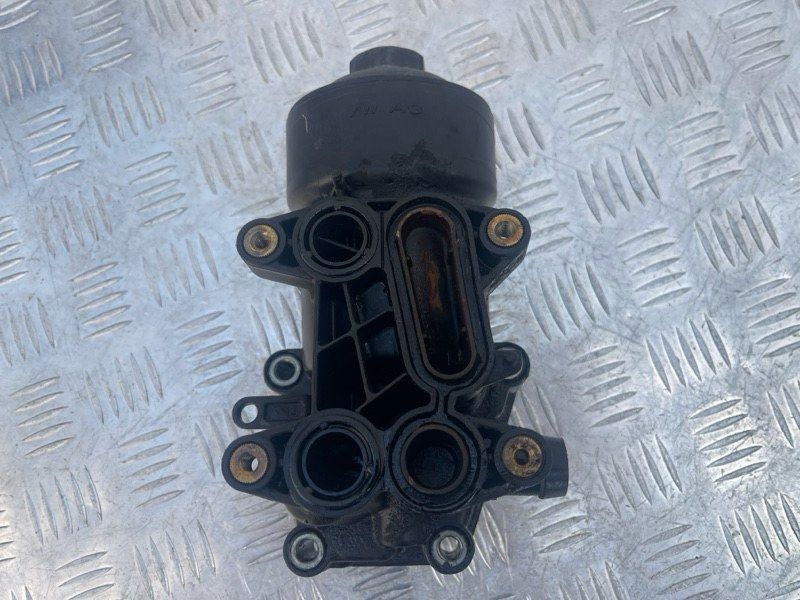 Корпус масляного фільтра 03L115389C Volkswagen Tiguan