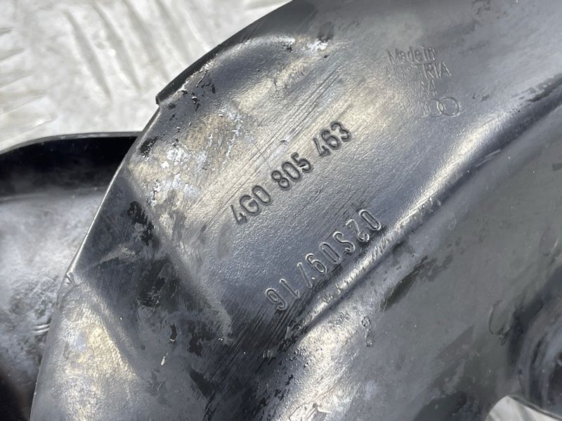 Кронштейн крыла 4G0805463 Audi A6