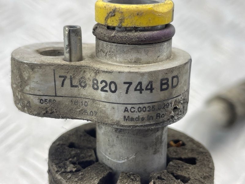 Шланг кондиціонера 7L6820744BD Audi Q7