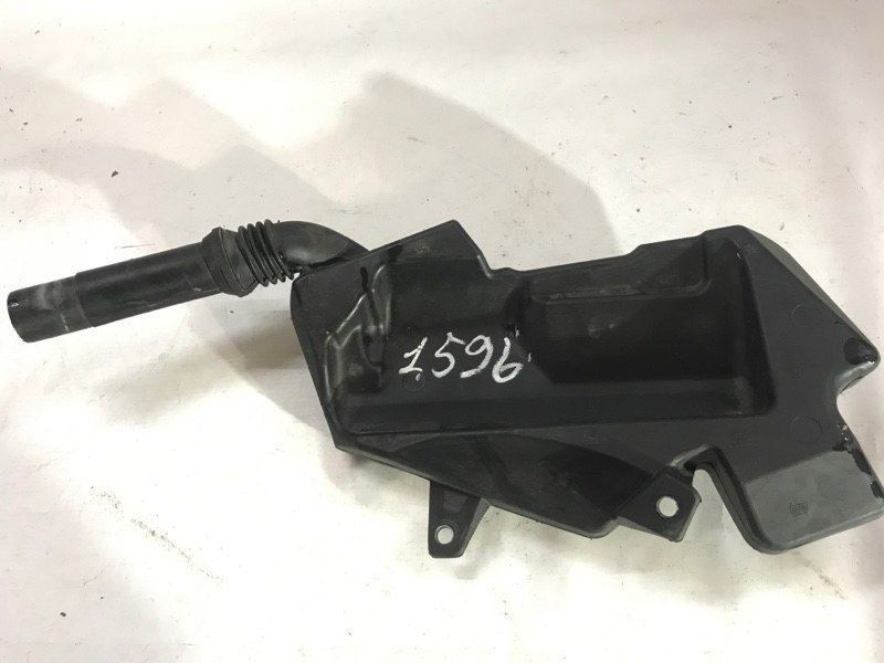 Заливна горловина бачка склоомивача 4G1955462A Audi A6 Audi A6, Audi A7, Audi RS7, Audi S6, Audi S7