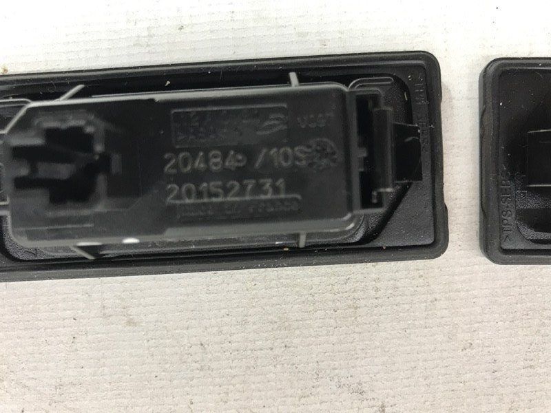 Подсветка номерного знака 5NA943021 Volkswagen Tiguan