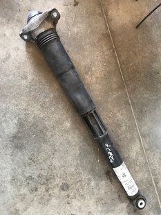 Стойка амортизатора 5Q0513425H Volkswagen Jetta