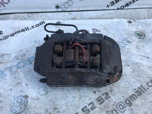 Суппорт тормозной 7L6615424L Audi Q7