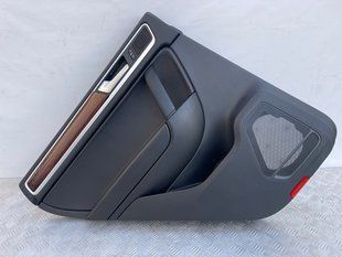 Обшивка дверей Volkswagen Touareg