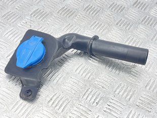 Заливна горловина бачка склоомивача 4M0955463 Audi Q7 Audi Q7, Audi Q8, Audi RS Q8, Audi SQ7, Audi SQ8